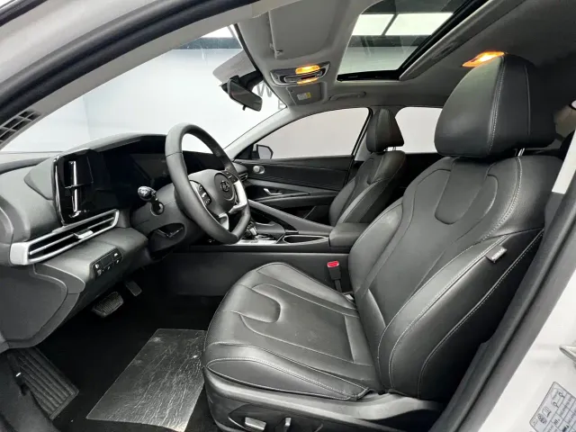 Hyundai Elantra — Фото автомобиля 7