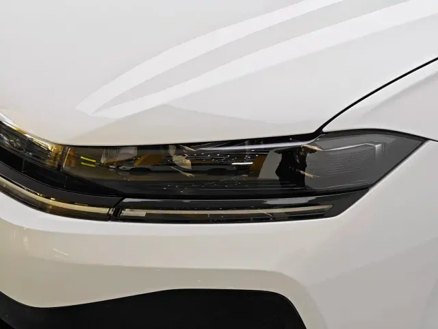 Volkswagen Sagitar — Фото автомобиля 7