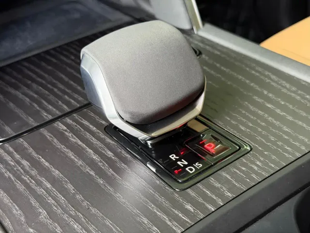 Land Rover Discovery Sport — Фото автомобиля 10
