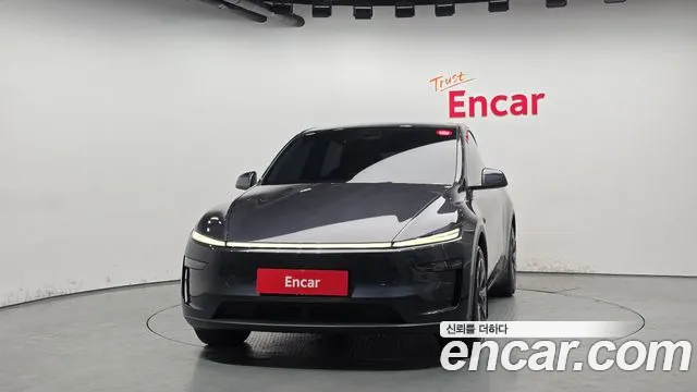 Tesla Model Y — Фото автомобиля 2