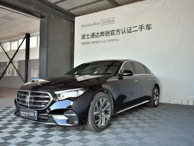 Mercedes-Benz E-Class — Фото автомобиля 20