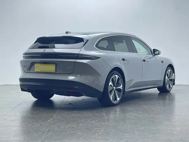 Nio ET5 Touring — Фото автомобиля 4