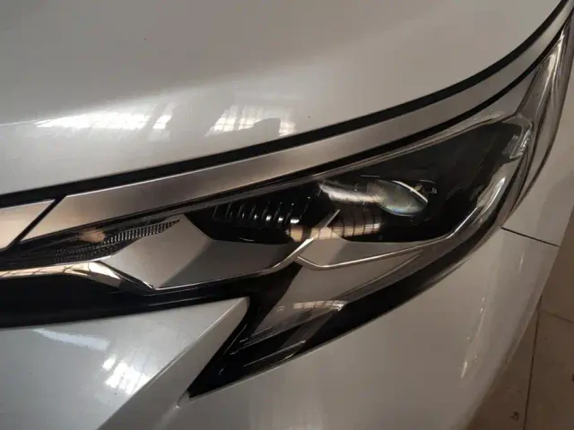 Toyota Sienna — Фото автомобиля 5