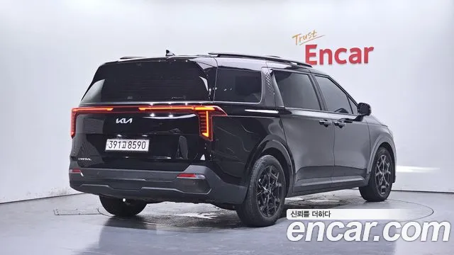 Фотография автомобиля — Kia Carnival Generation 4