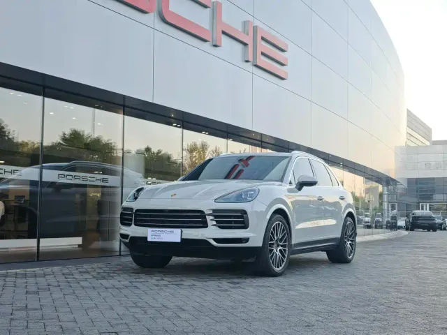 Фотография автомобиля — Porsche Cayenne