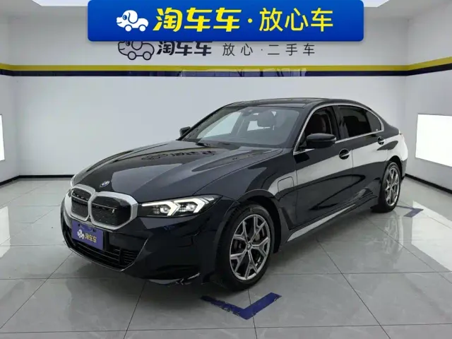 Фотография автомобиля — BMW i3