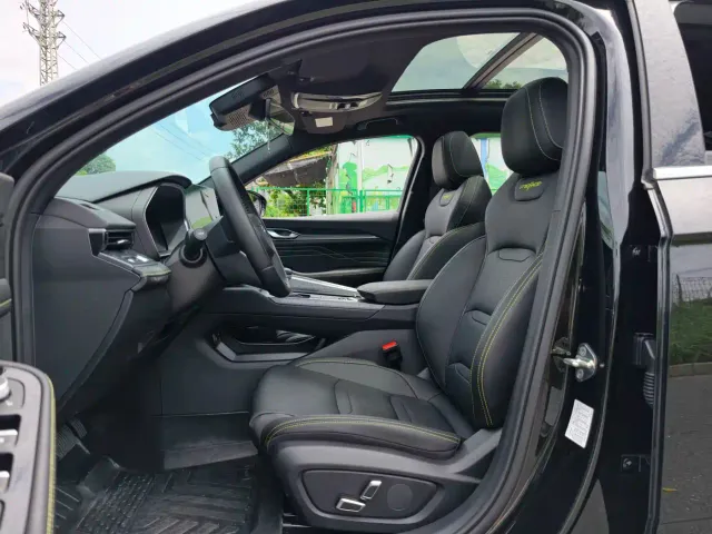 Geely Xingrui — Фото автомобиля 4