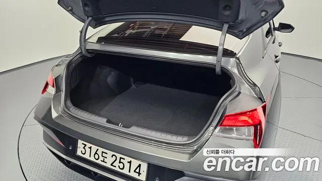 Hyundai AVANTE Новый Avante (CN7) — Фото автомобиля 30