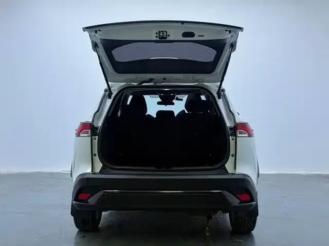 Toyota Frontlander — Фото автомобиля 15
