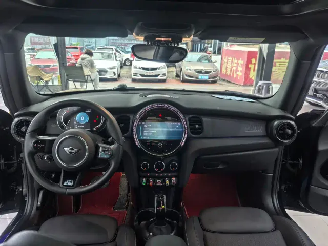 MINI Hatch — Фото автомобиля 11