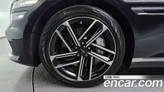 Genesis G80 Бензин 2.5 турбо AWD — Фото автомобиля 5