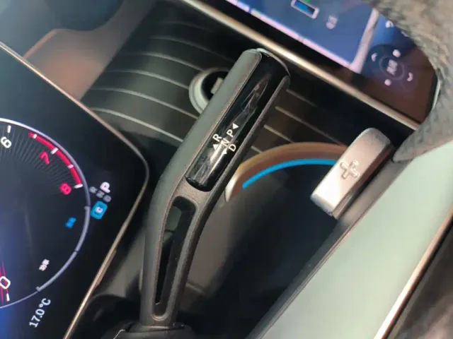 Mercedes-Benz GLC-Class — Фото автомобиля 13