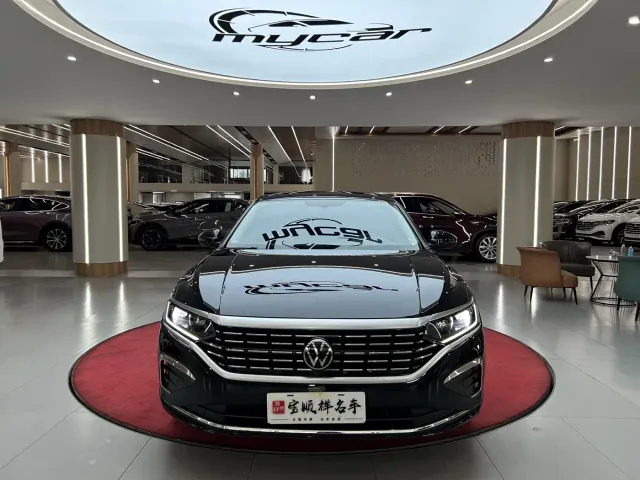 Volkswagen Passat — Фото автомобиля 2