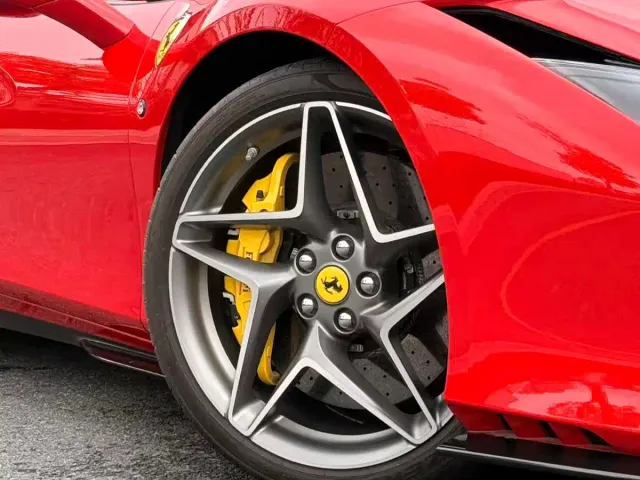 Ferrari F8 — Фото автомобиля 6