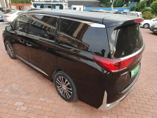 GAC Trumpchi M8 — Фото автомобиля 4