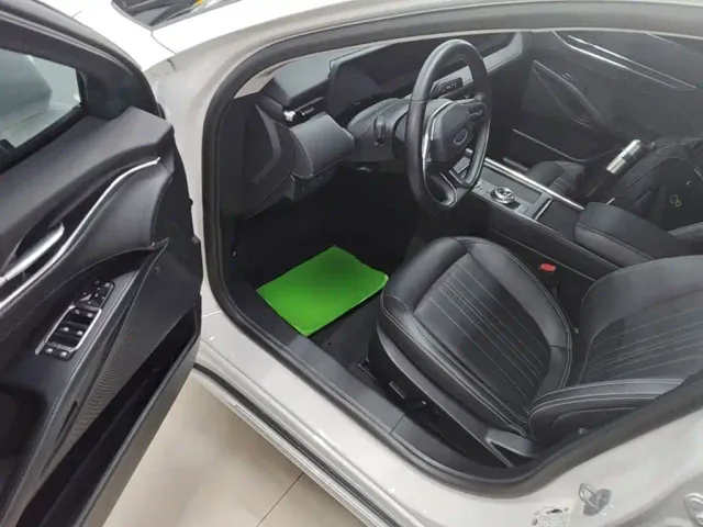 Ford Mondeo — Фото автомобиля 15