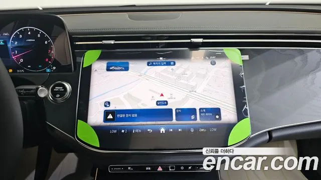 Mercedes-Benz E-Class — Фото автомобиля 11