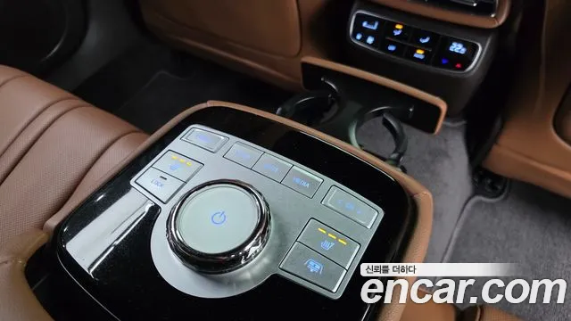 Genesis G80 Бензин 2.5 турбо AWD — Фото автомобиля 18