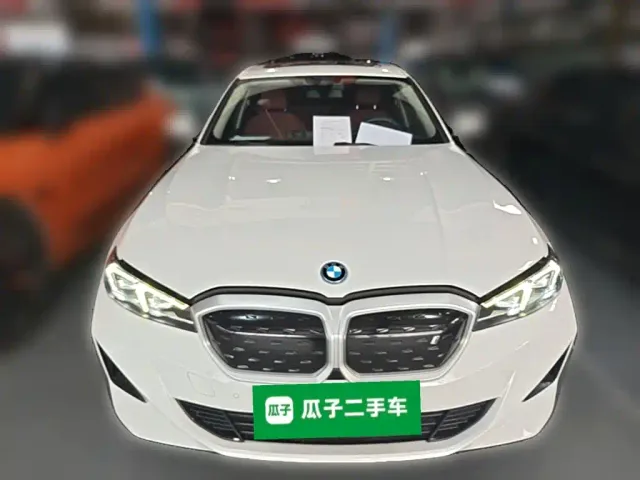 BMW i3 — Фото автомобиля 4