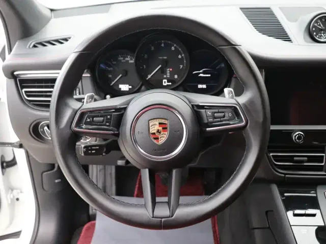 Porsche Macan — Фото автомобиля 17
