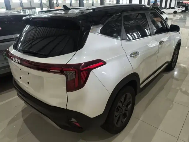 Kia Seltos — Фото автомобиля 6