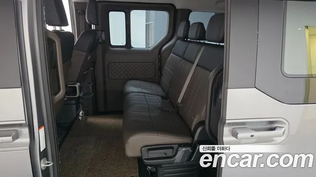 Kia PV5 — Фото автомобиля 26