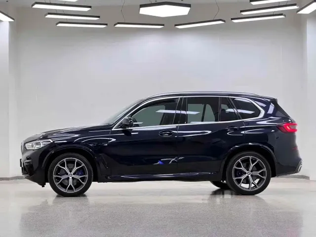 BMW X5 — Фото автомобиля 7