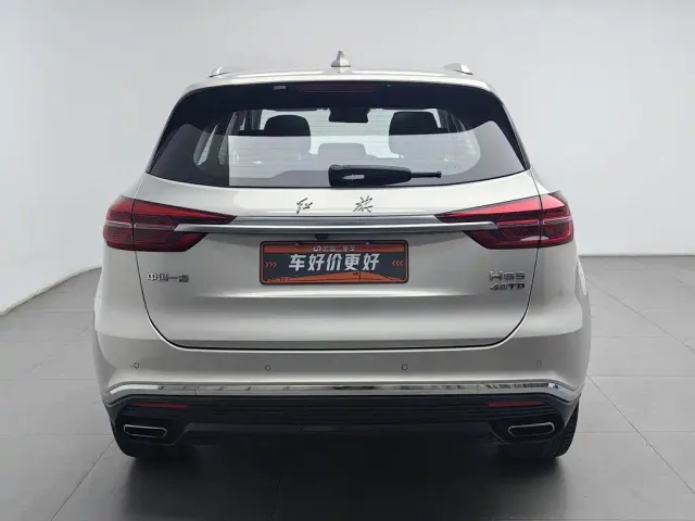 Hongqi HS5 — Фото автомобиля 4
