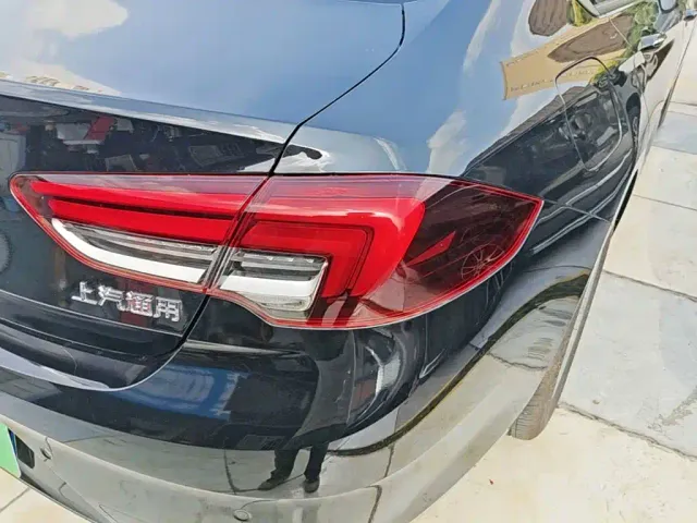 Buick Regal — Фото автомобиля 7