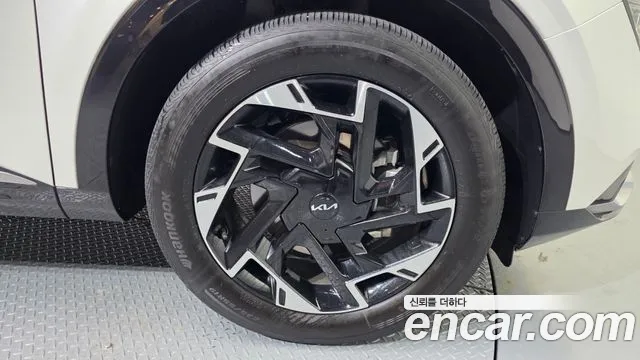 Kia Sportage Sportage 5-е поколение Бензин 1.6 турбо 2WD — Фото автомобиля 5