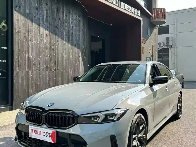 Фотография автомобиля — BMW 3 Series