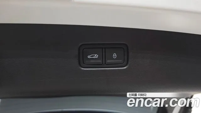 Genesis GV70 — Фото автомобиля 27