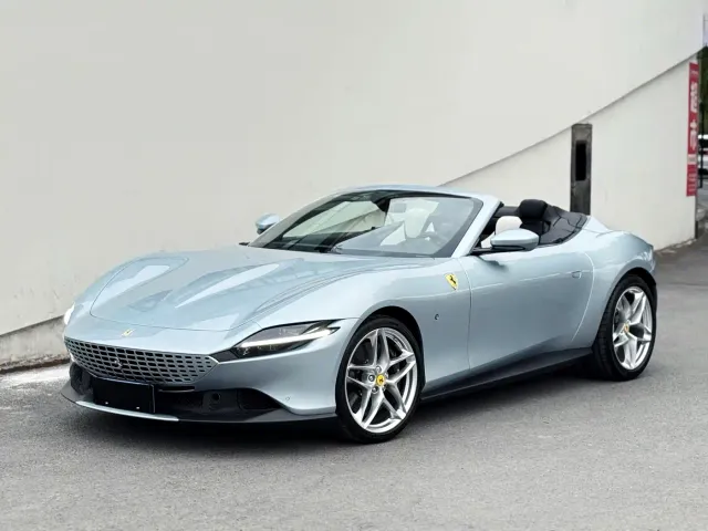 Фотография автомобиля — Ferrari Roma