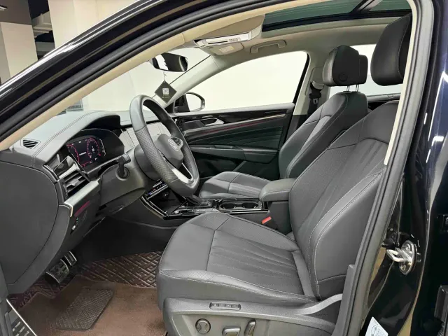 Volkswagen Passat — Фото автомобиля 10