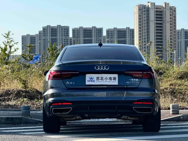 Audi A4L — Фото автомобиля 4