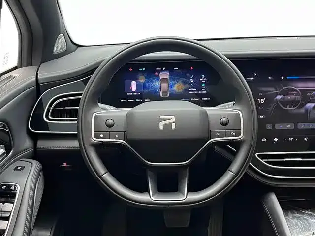 Roewe Feifan R7 — Фото автомобиля 7