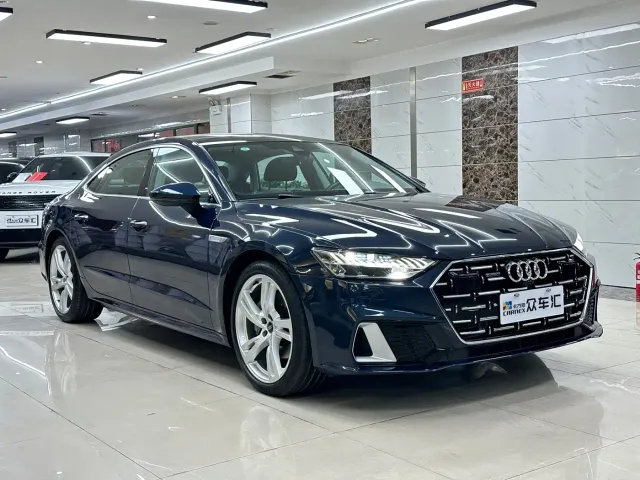 Audi A7L — Фото автомобиля 3