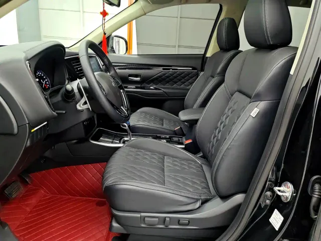 Mitsubishi Outlander — Фото автомобиля 5
