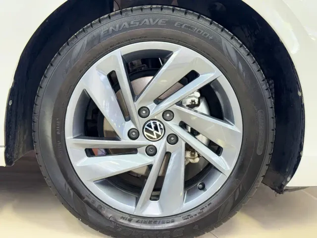 Volkswagen Lamando — Фото автомобиля 22
