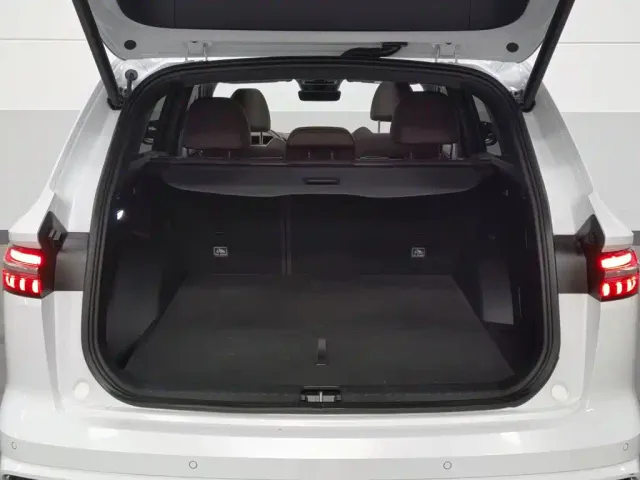 Geely Xingyue L — Фото автомобиля 16