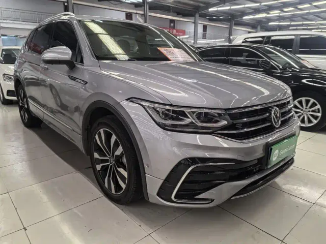Volkswagen Tiguan L — Фото автомобиля 5