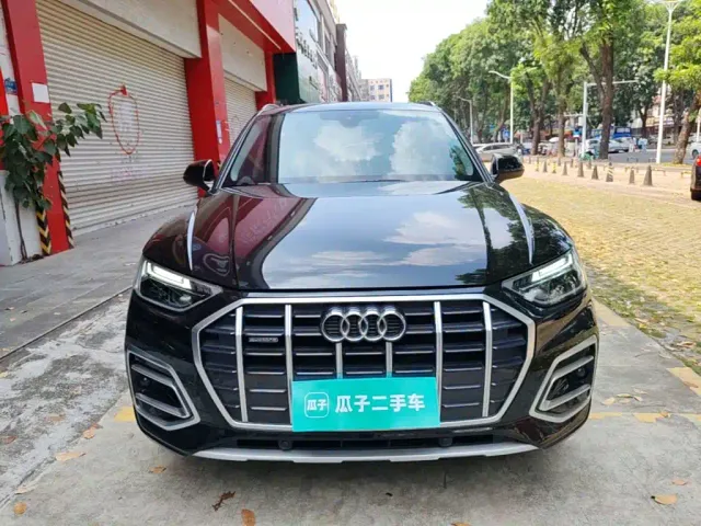 Audi Q5L — Фото автомобиля 2