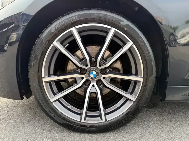 BMW 3 Series — Фото автомобиля 21