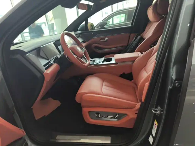 BYD Tang L — Фото автомобиля 14