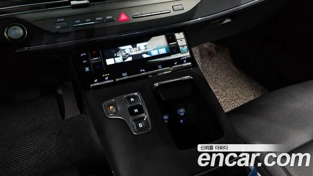 Hyundai Grandeur Новый Grandeur IG — Фото автомобиля 9