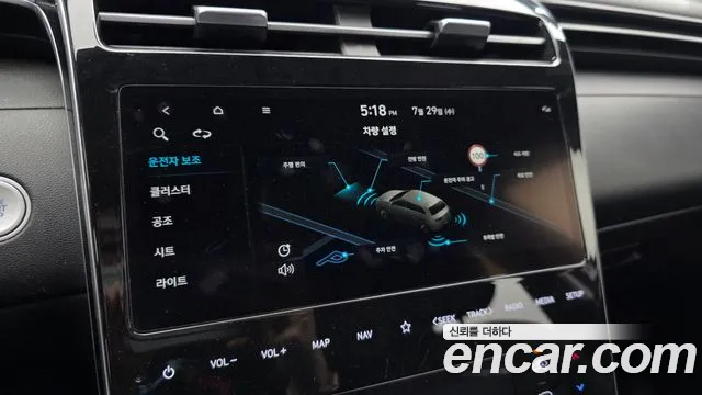 Hyundai Tucson Tucson (NX4) Бензин 1.6 турбо 2WD — Фото автомобиля 16