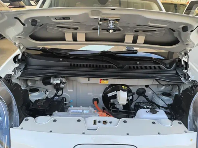 Wuling Hongguang Mini EV — Фото автомобиля 19