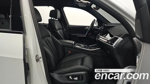BMW X5 xDrive 40i M Sport — Фото автомобиля 8