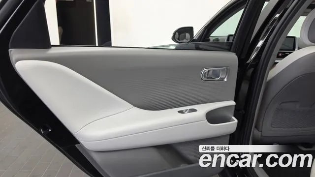 Hyundai Ioniq 6 — Фото автомобиля 14
