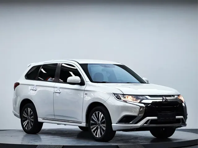 Mitsubishi Outlander — Фото автомобиля 3